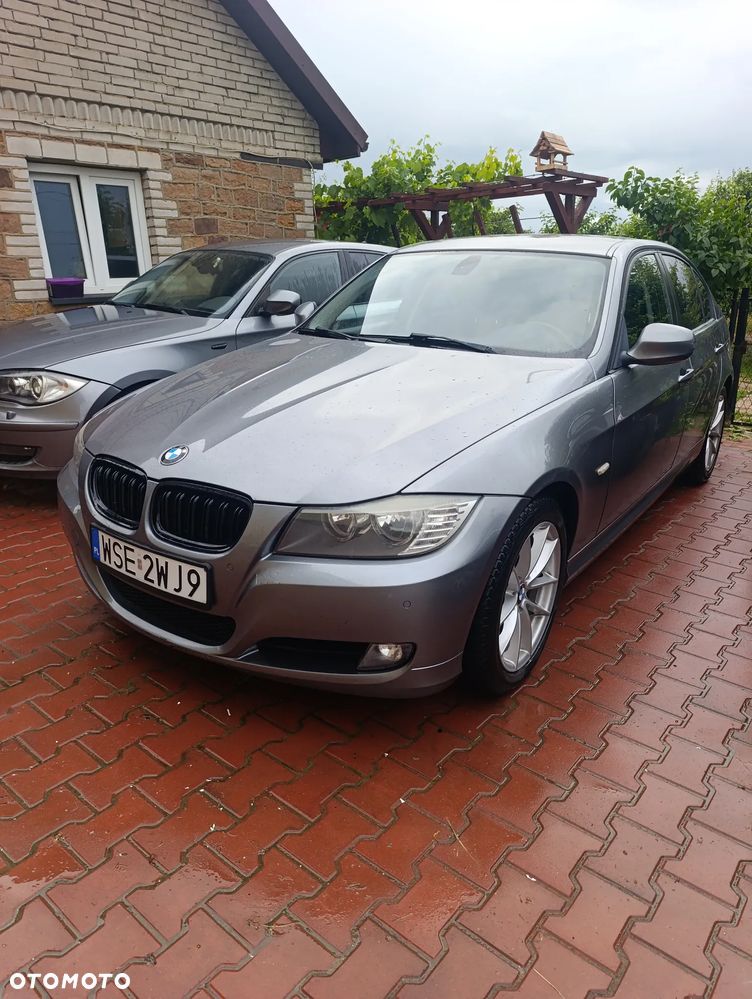 BMW Seria 3 318i - 1