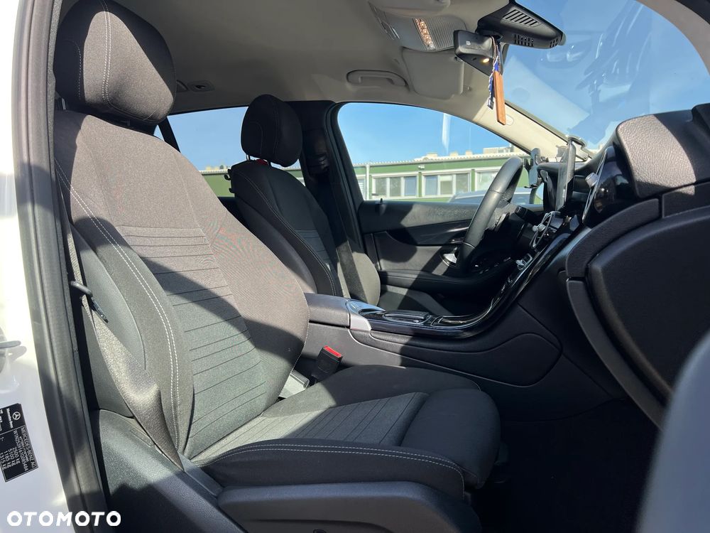 Mercedes-Benz GLC 200 d 4-Matic - 24