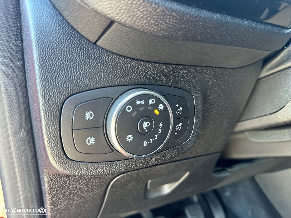 Ford Fiesta 1.0 EcoBoost S&S Titanium - 18