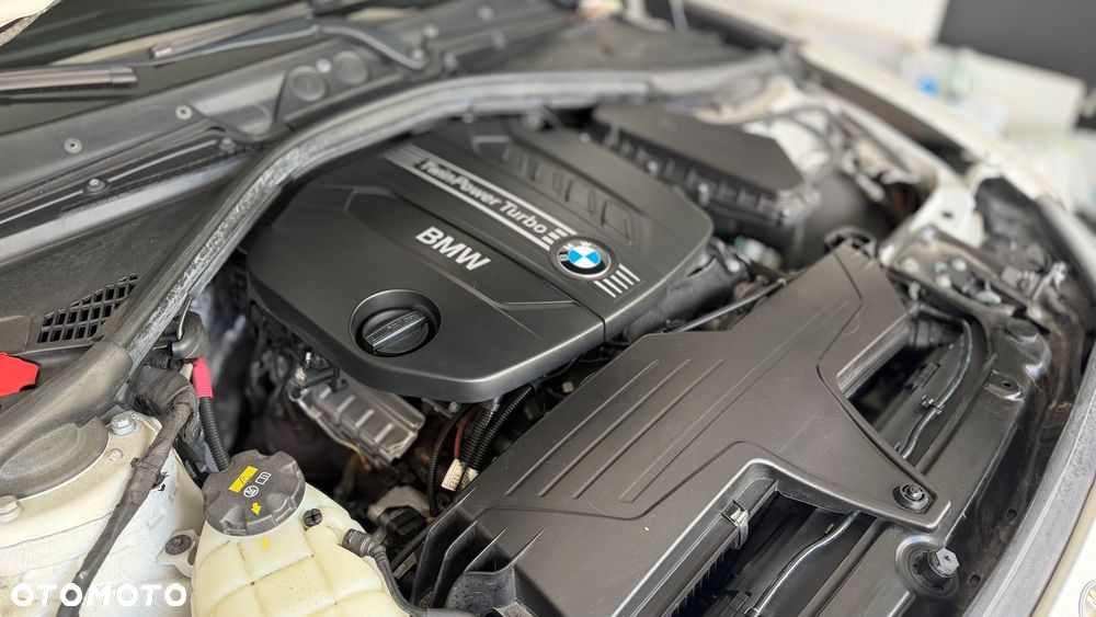 BMW Seria 1 120d xDrive BluePerformance Sport Line - 24