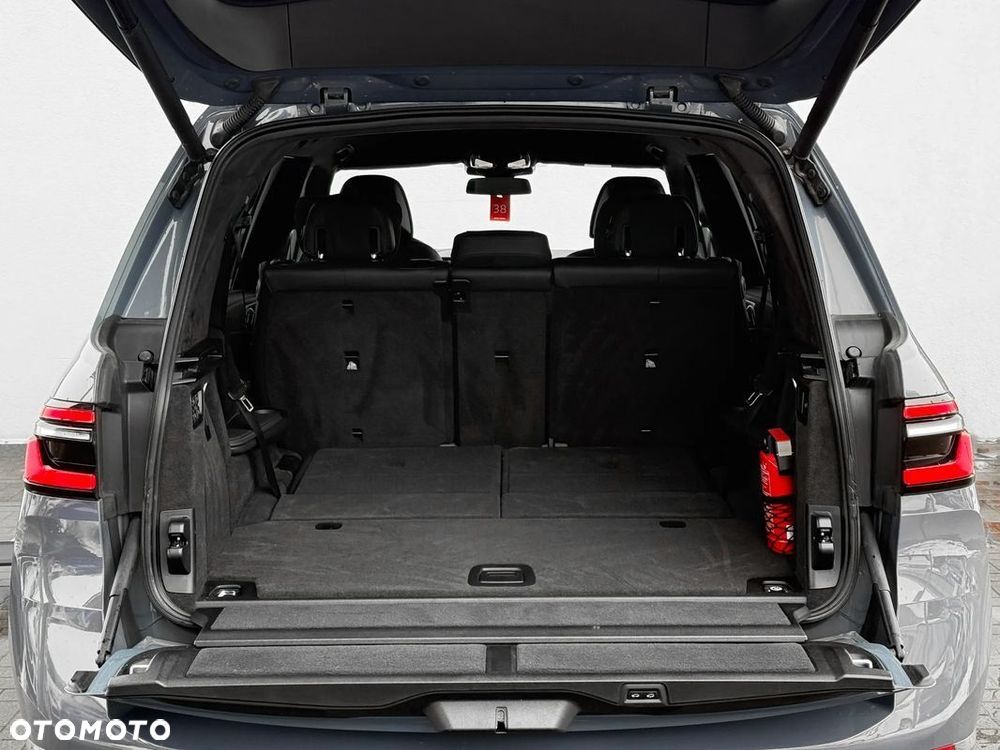 BMW X7 - 37