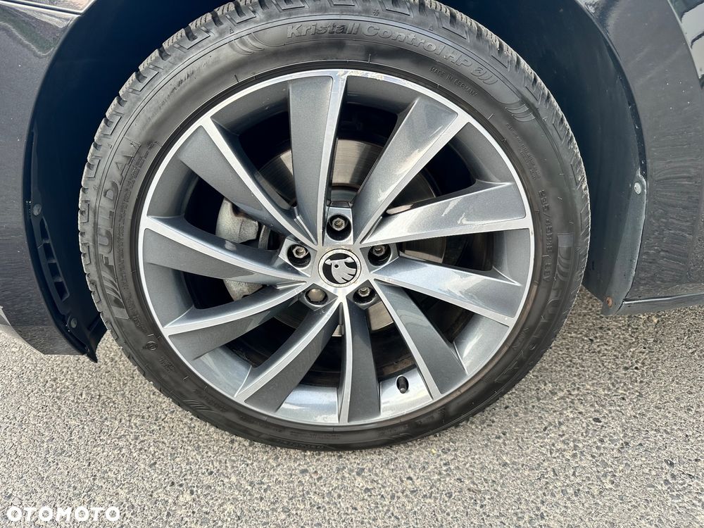 Skoda Superb 2.0 TDI Active DSG - 8