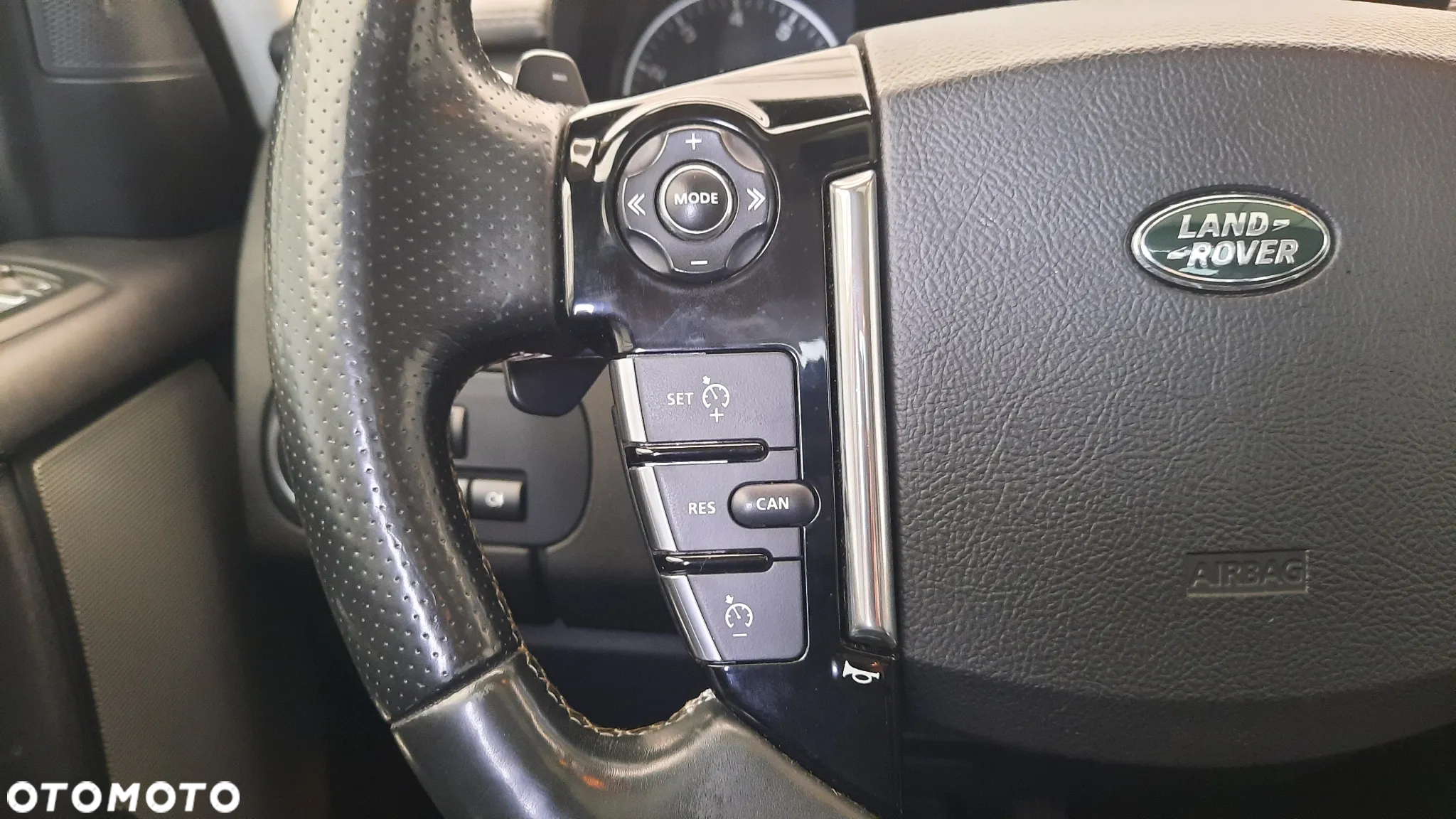 Land Rover Discovery IV 3.0 V6 SC Landmark - 15