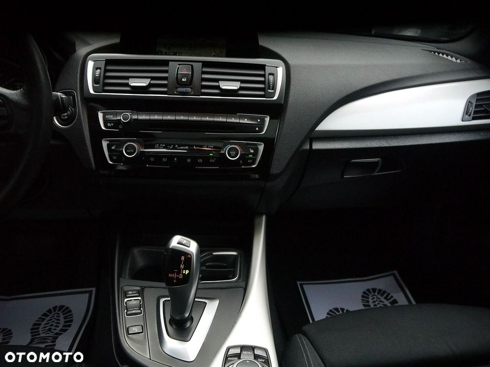 BMW Seria 1 116d Sport Line - 26