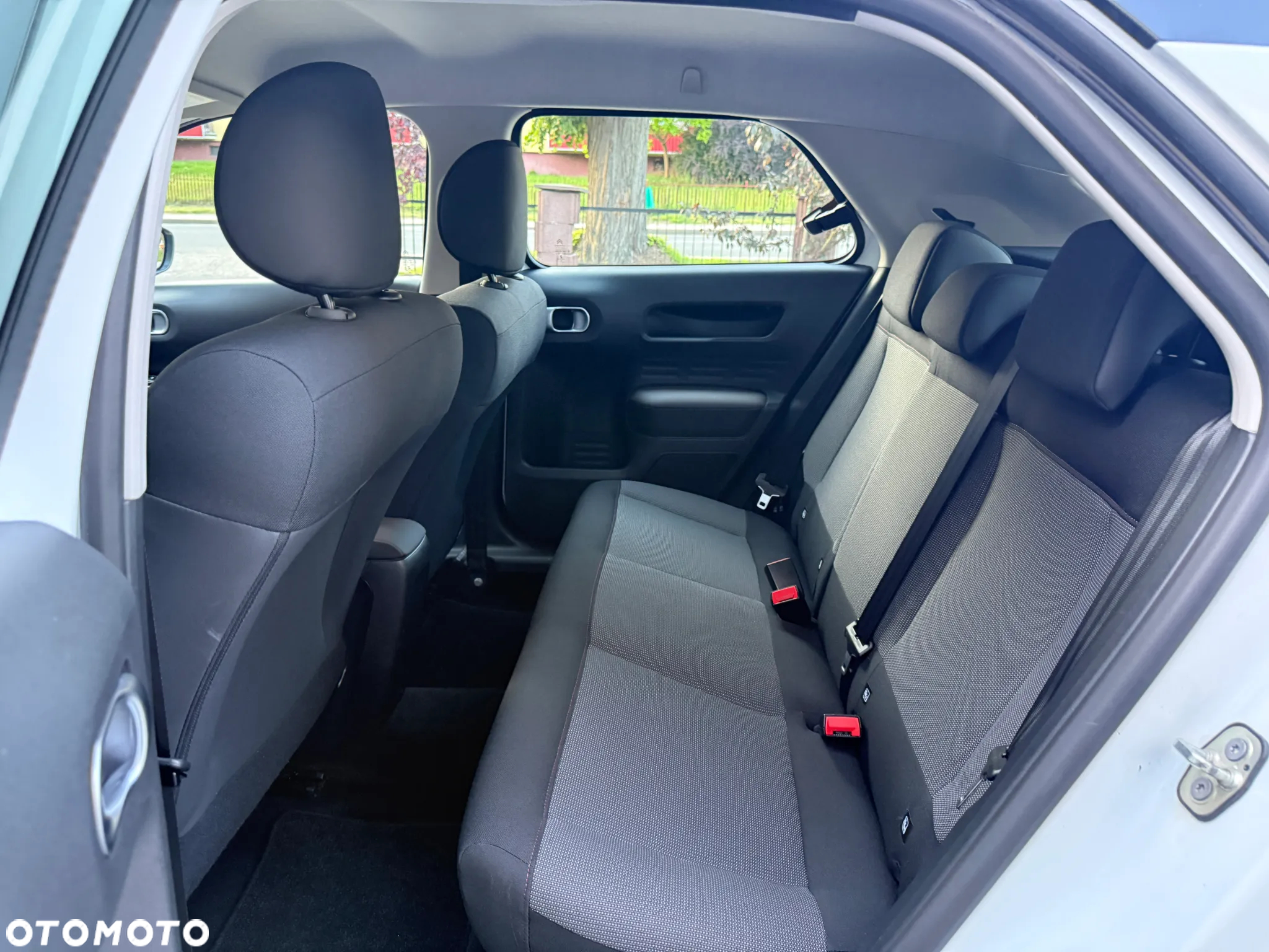 Citroën C4 Cactus 1.2 PureTech Feel Edition S&S - 27