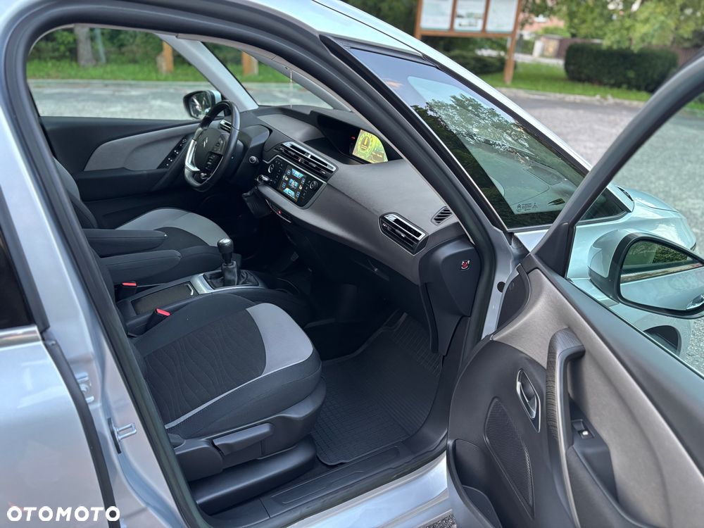 Citroën C4 Picasso - 12