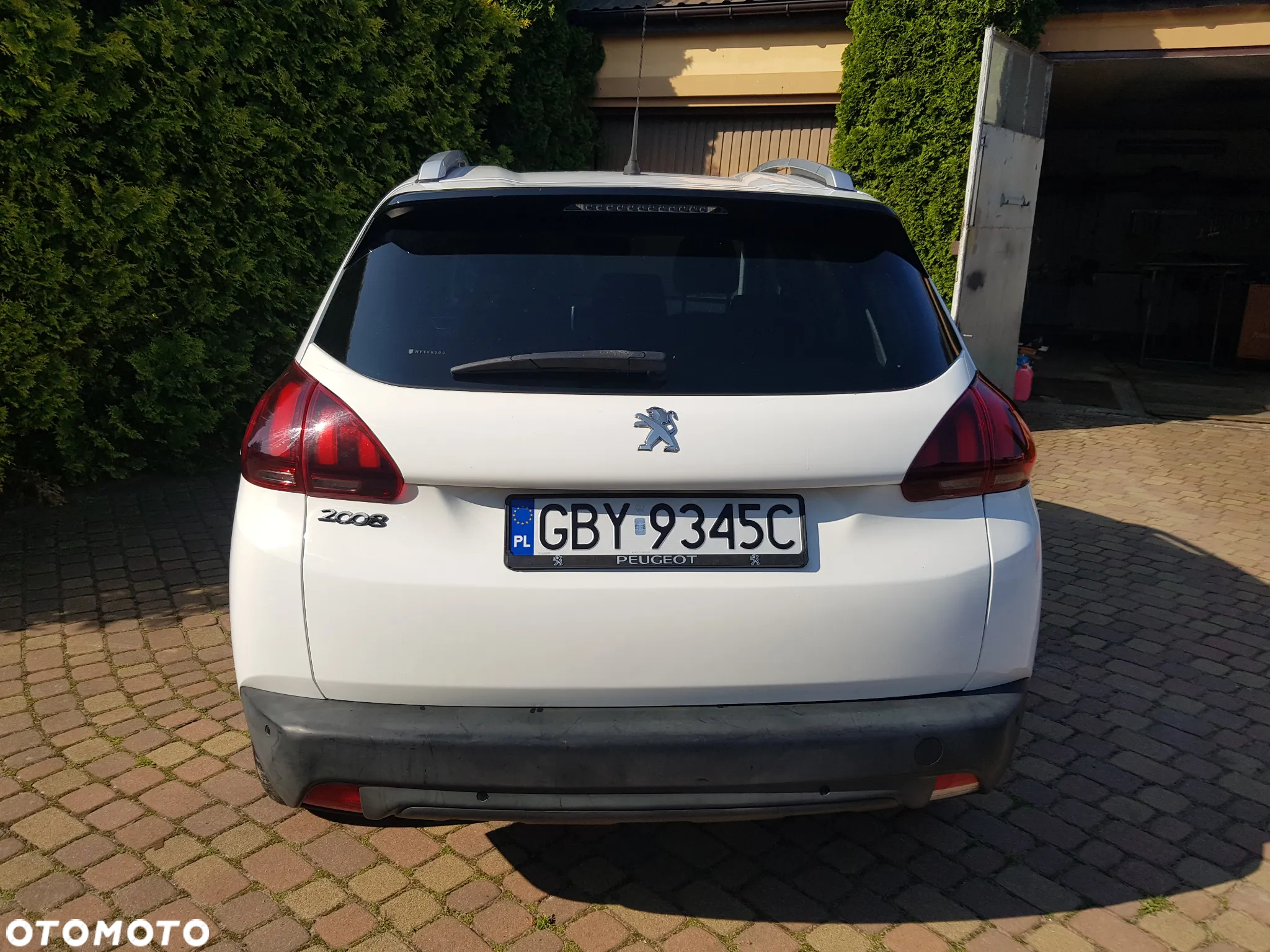 Peugeot 2008 - 4