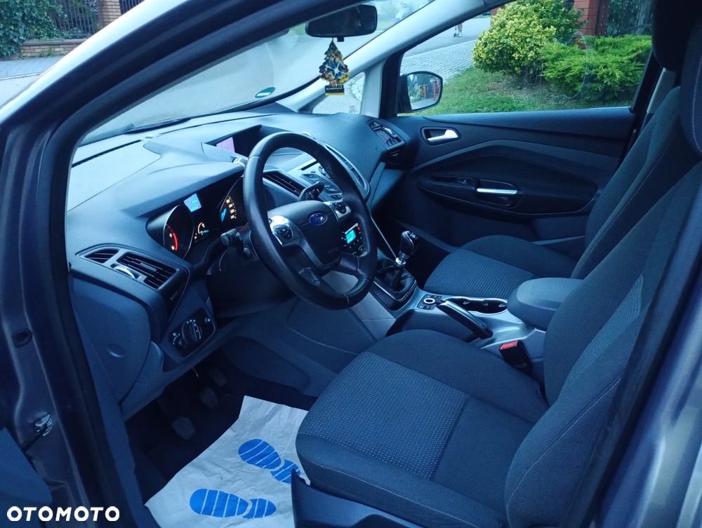 Ford Grand C-MAX - 21