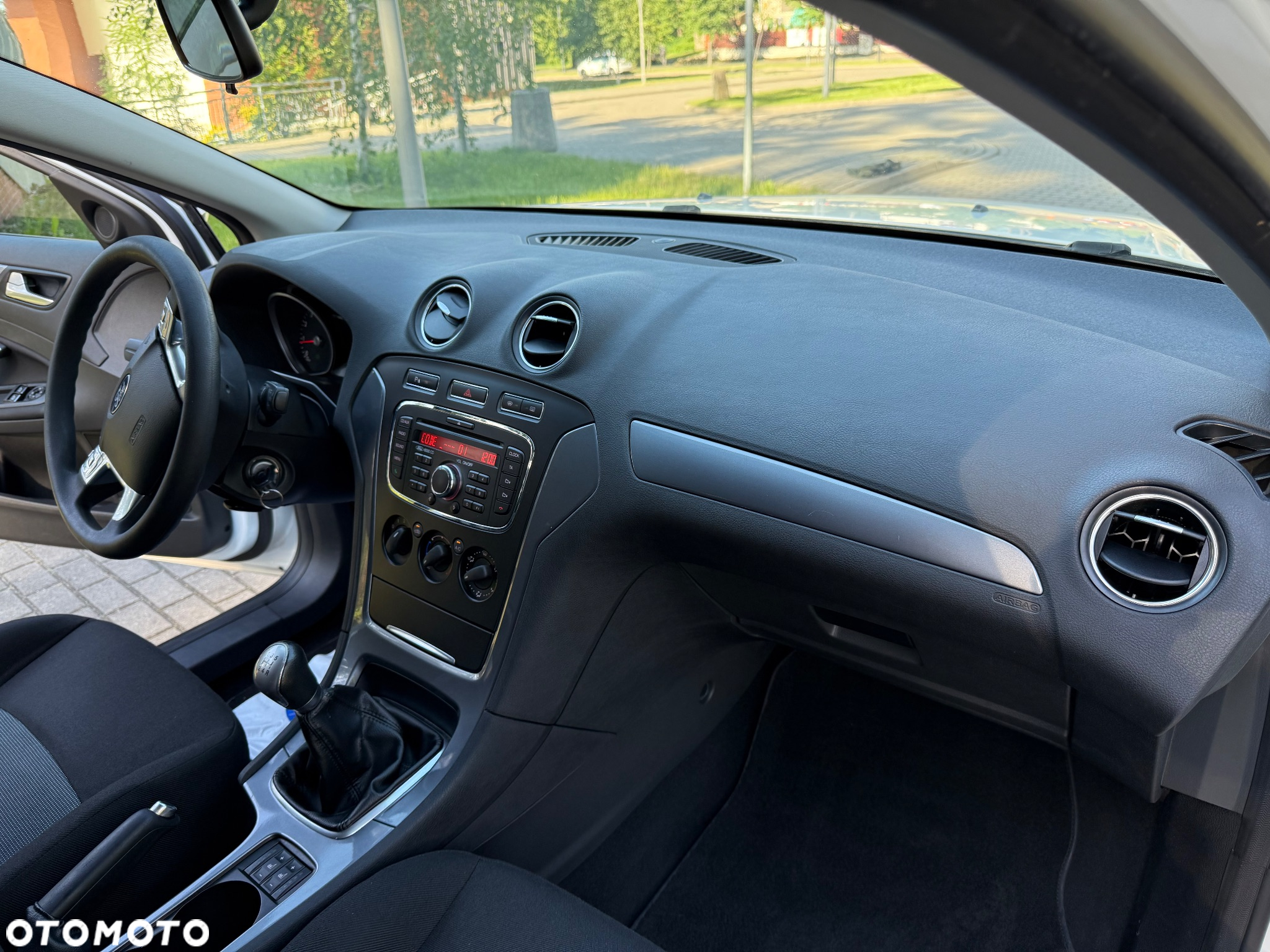 Ford Mondeo - 23