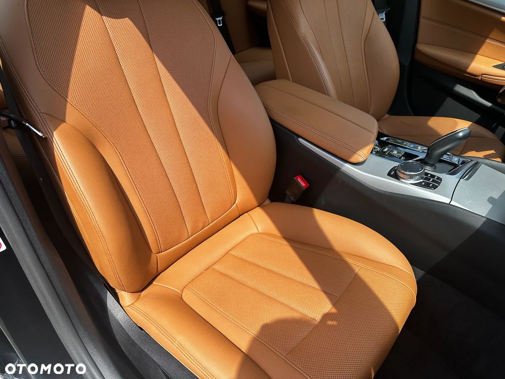 BMW Seria 5 - 32