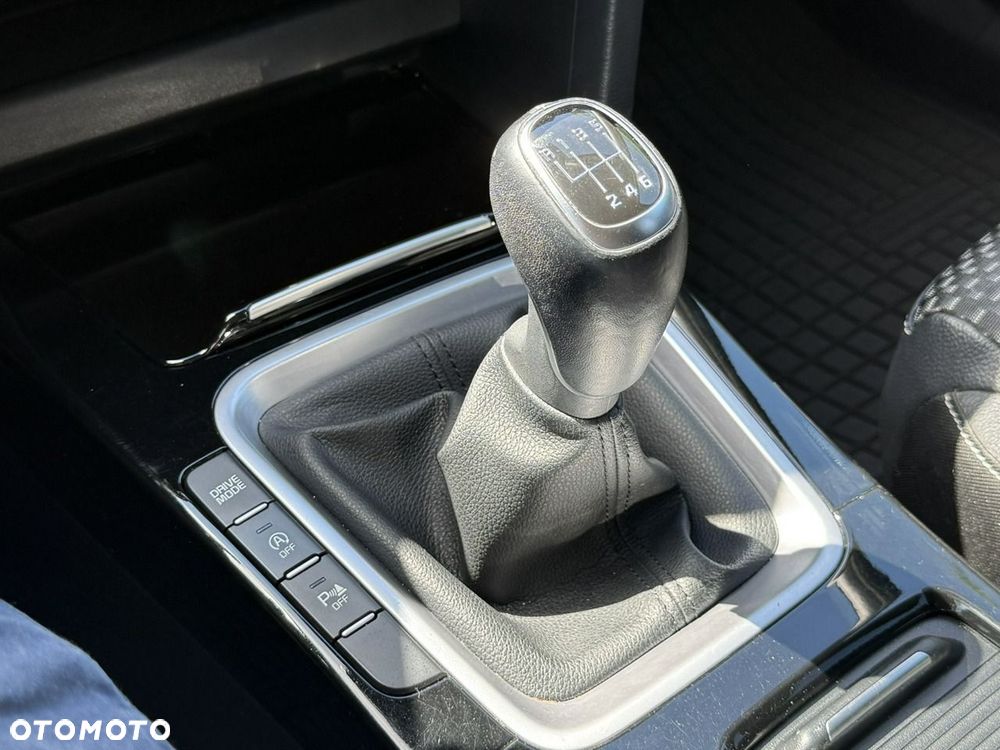 Kia Ceed - 28
