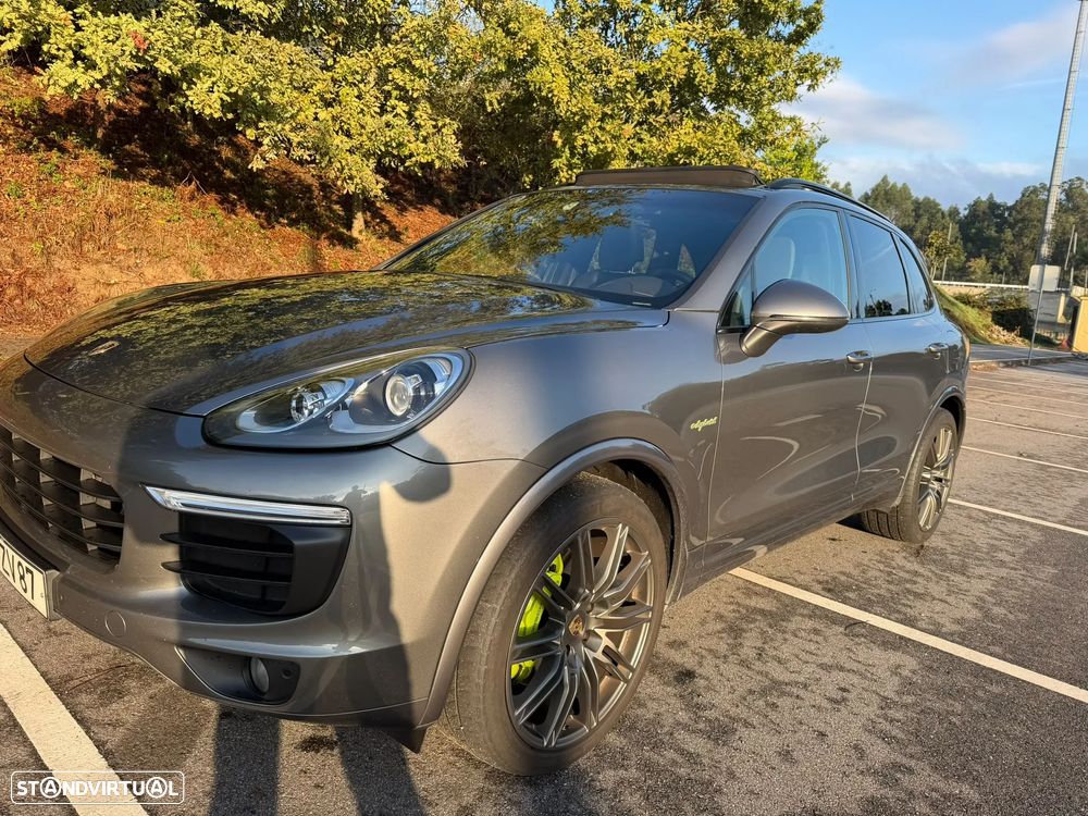 Porsche Cayenne S - 36