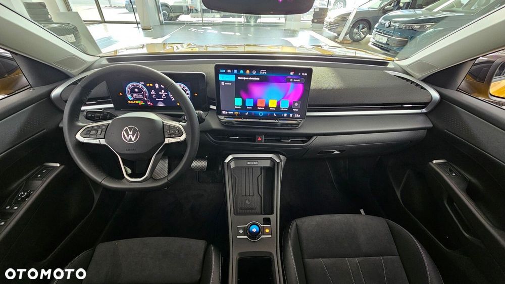 Volkswagen T-Roc - 15