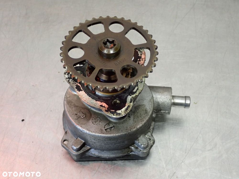 VACUM POMPA BMW E60 7519457 - 1