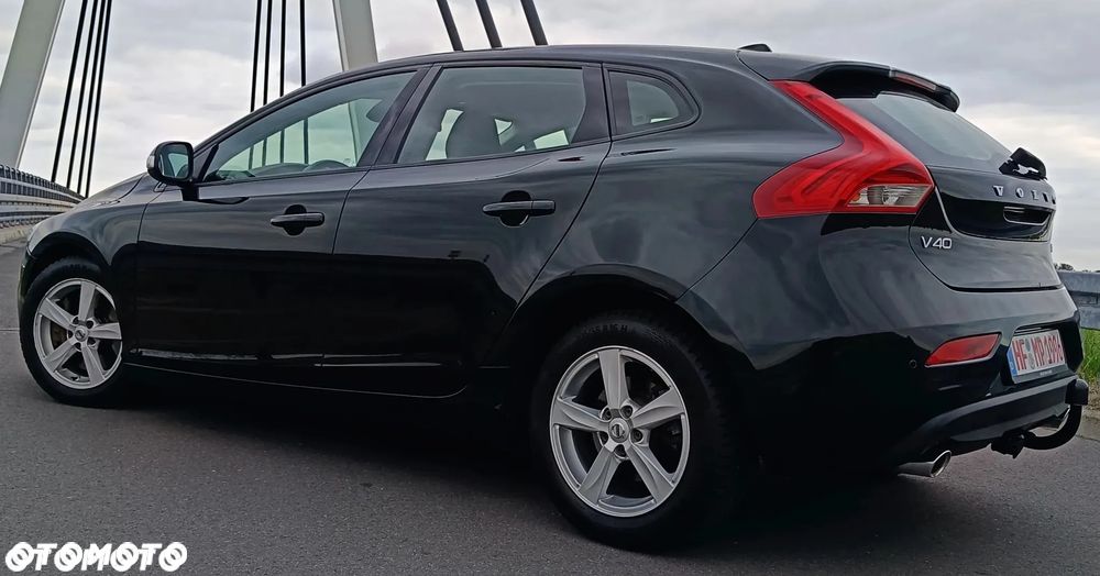 Volvo V40 D2 Geartronic RDesign - 8