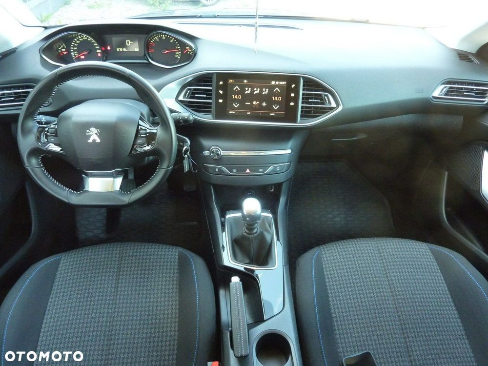 Peugeot 308 - 18