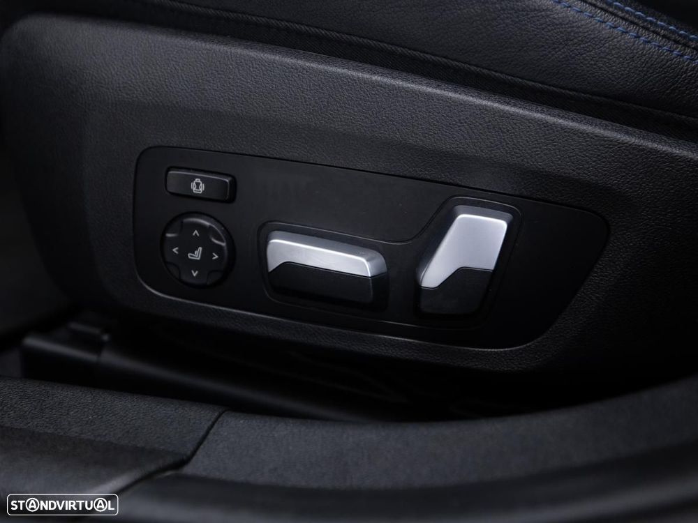 BMW 320 e Pack Desportivo M Auto - 20