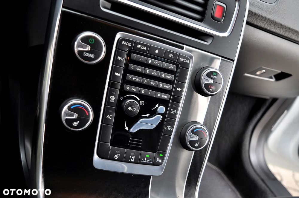 Volvo V60 T5 Geartronic Powershift RDesign - 31