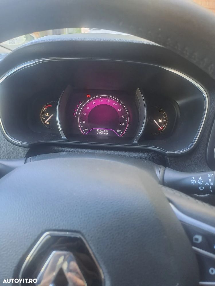 Renault Megane 1.5 dCI EDC Intens - 7