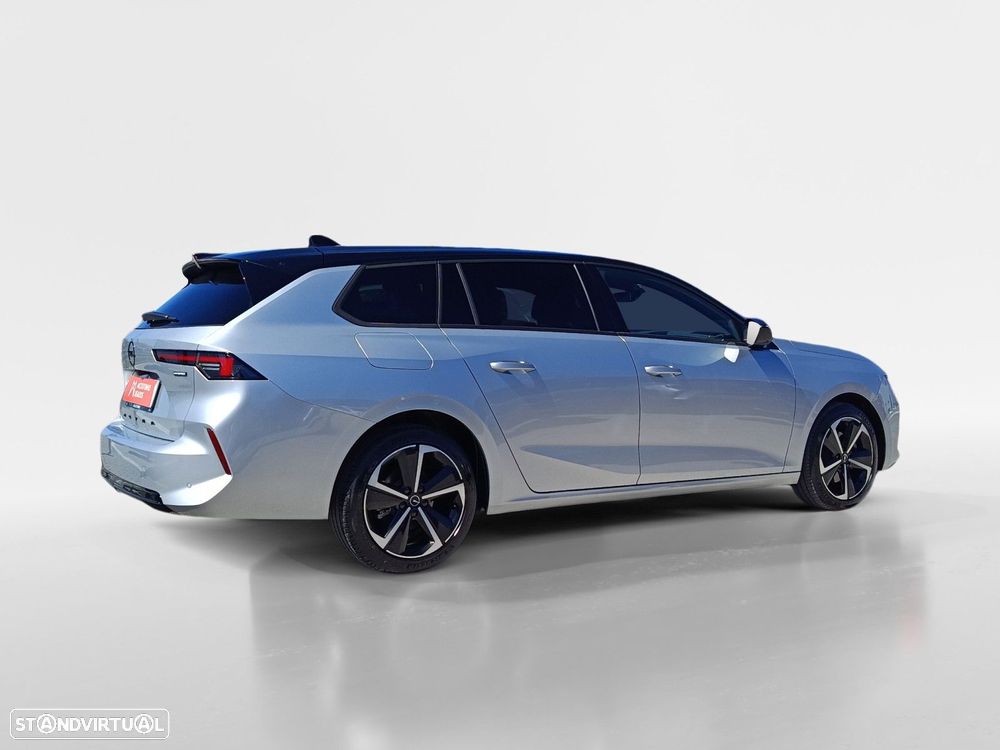 Opel Astra Sports Tourer - 5