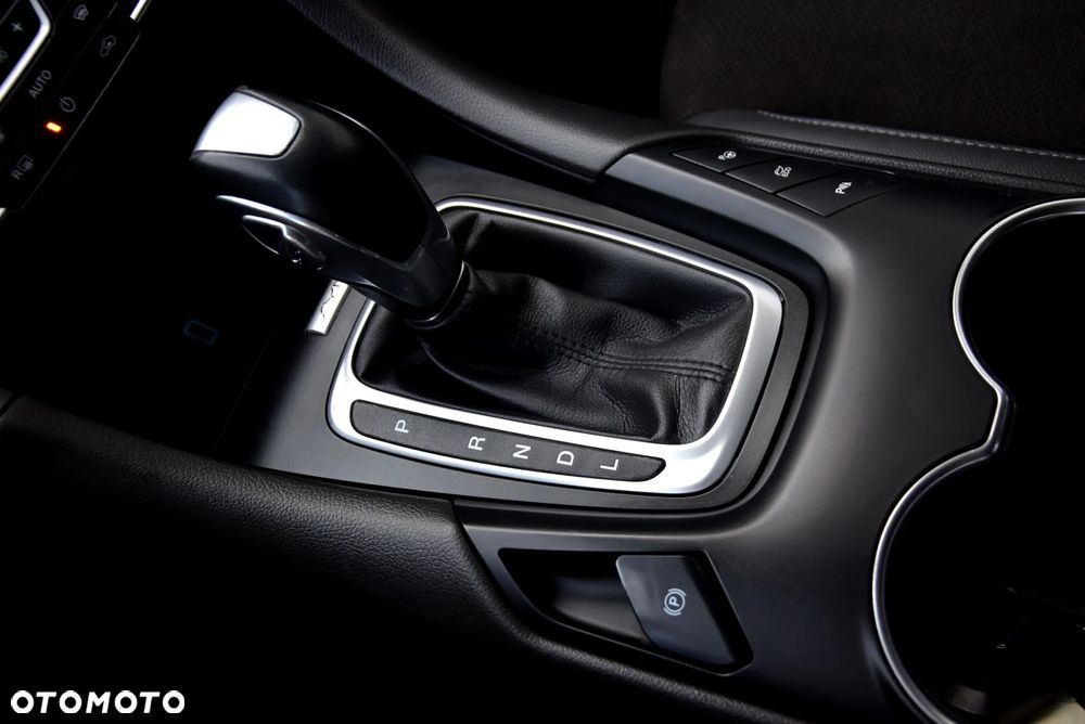 Ford Mondeo - 30