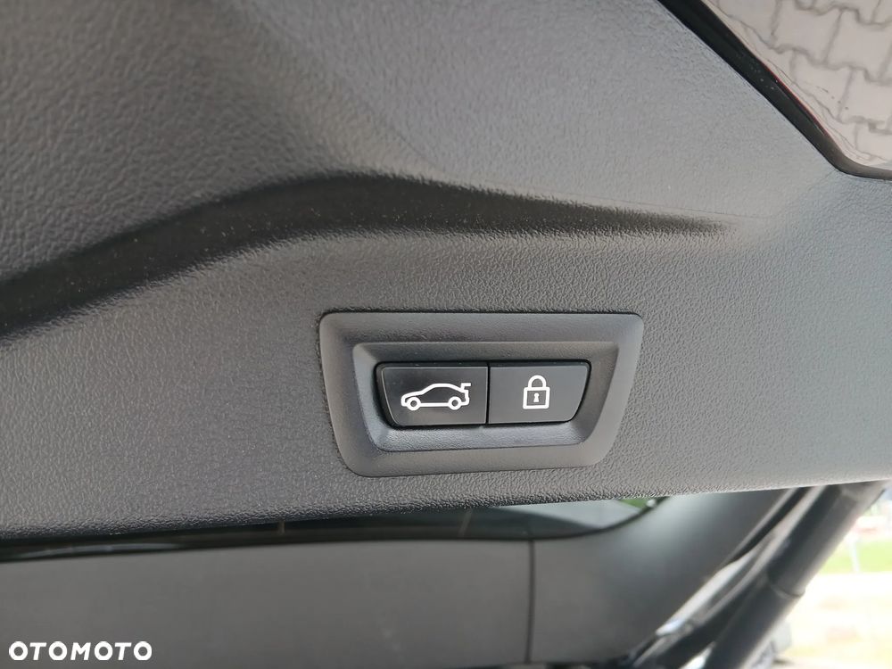 BMW X5 xDrive40d mHEV - 31