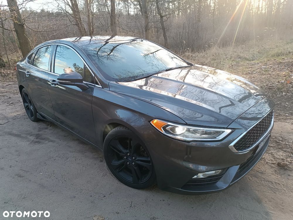 Ford Fusion - 12