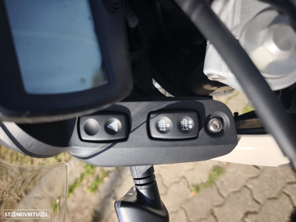 BMW G 650 GS Sertão - 8