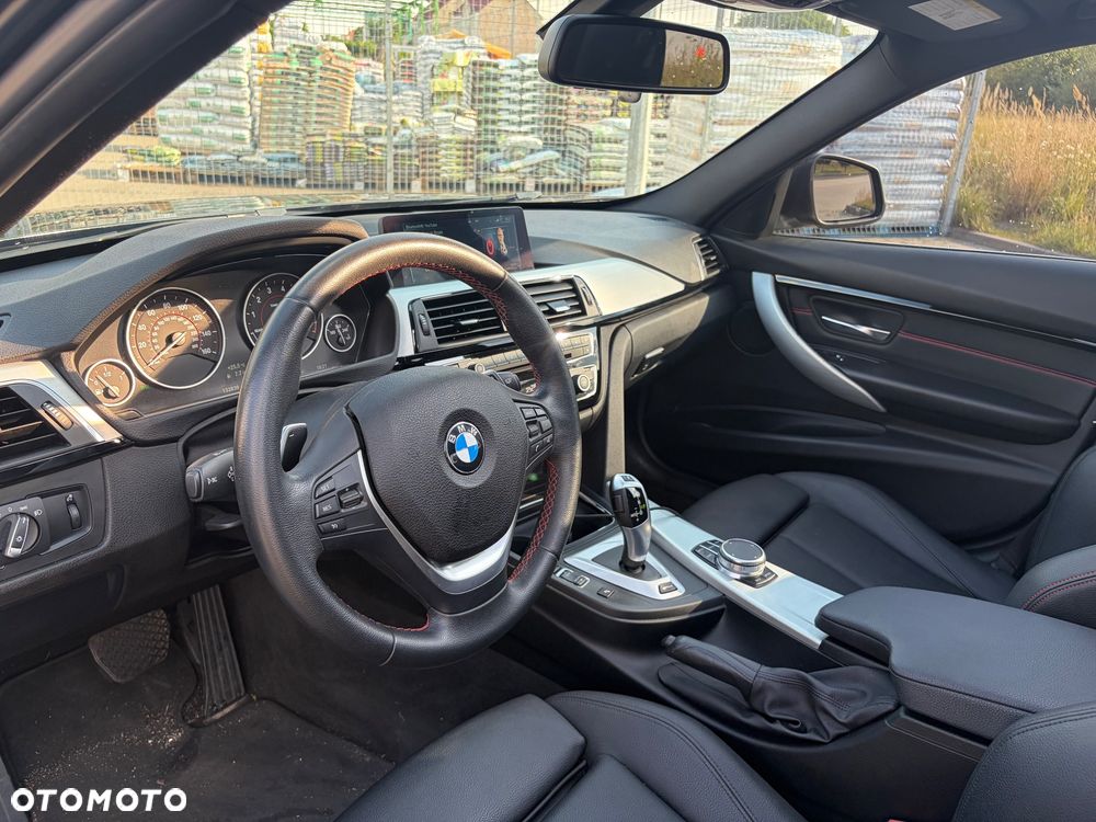 BMW Seria 3 330e iPerformance Sport Line - 13