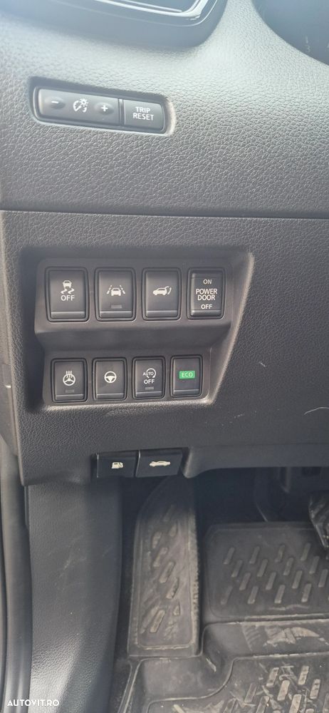 Nissan X-Trail 1.7D 150CP X-Tronic ALL MODE 4X4-I Tekna - 9