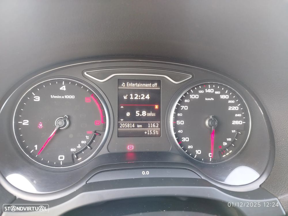 Audi A3 Sportback 1.6 TDI Advance Ultra - 43