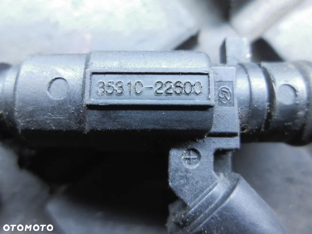 HYUNDAI GETZ 1.1 12V LISTWA WTRYSKOWA 35310-22600 POSIADAM 5 KOMPLETÓW - 3