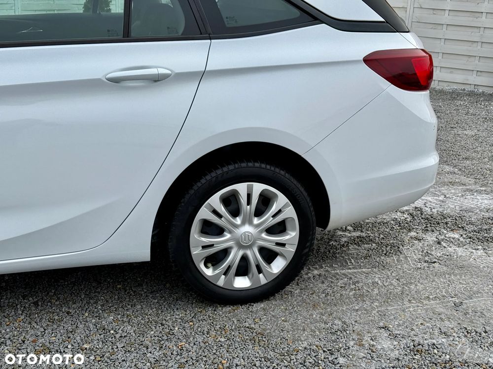 Opel Astra 1.6 D (CDTI DPF ecoFLEX) Start/Stop Excellence - 21