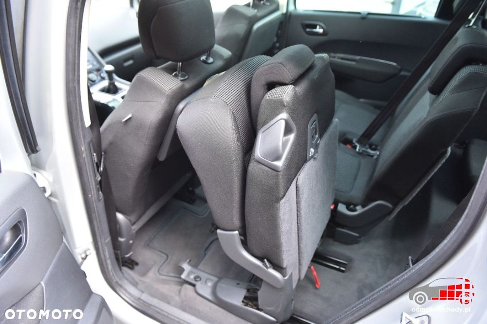 Peugeot 5008 - 21