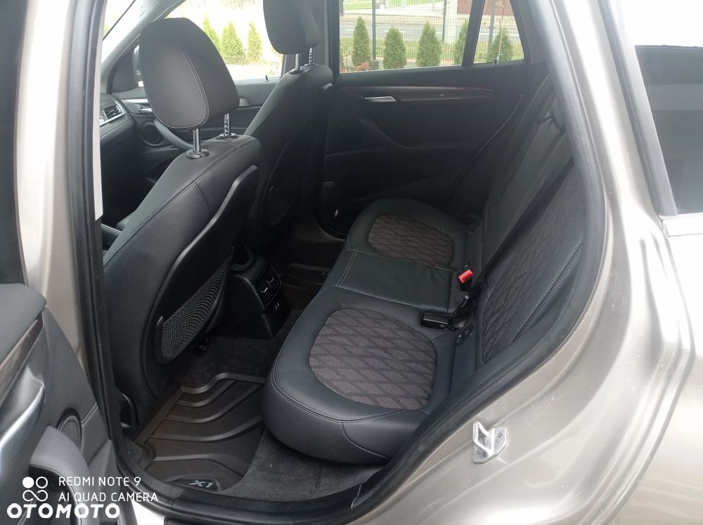 BMW X1 xDrive20d xLine - 13