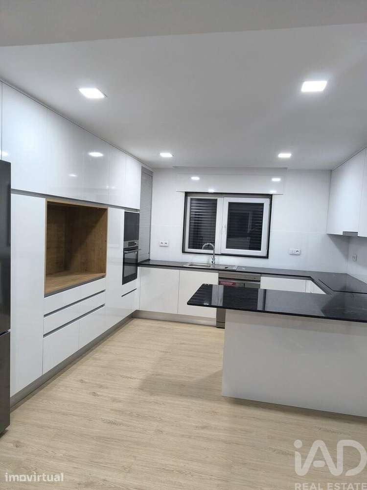 Moradia isolada T3 em Cossourado de 166 m2 - Grande imagem: 5/30