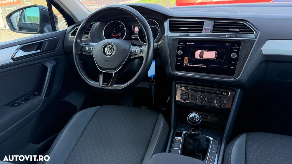 Volkswagen Tiguan - 6