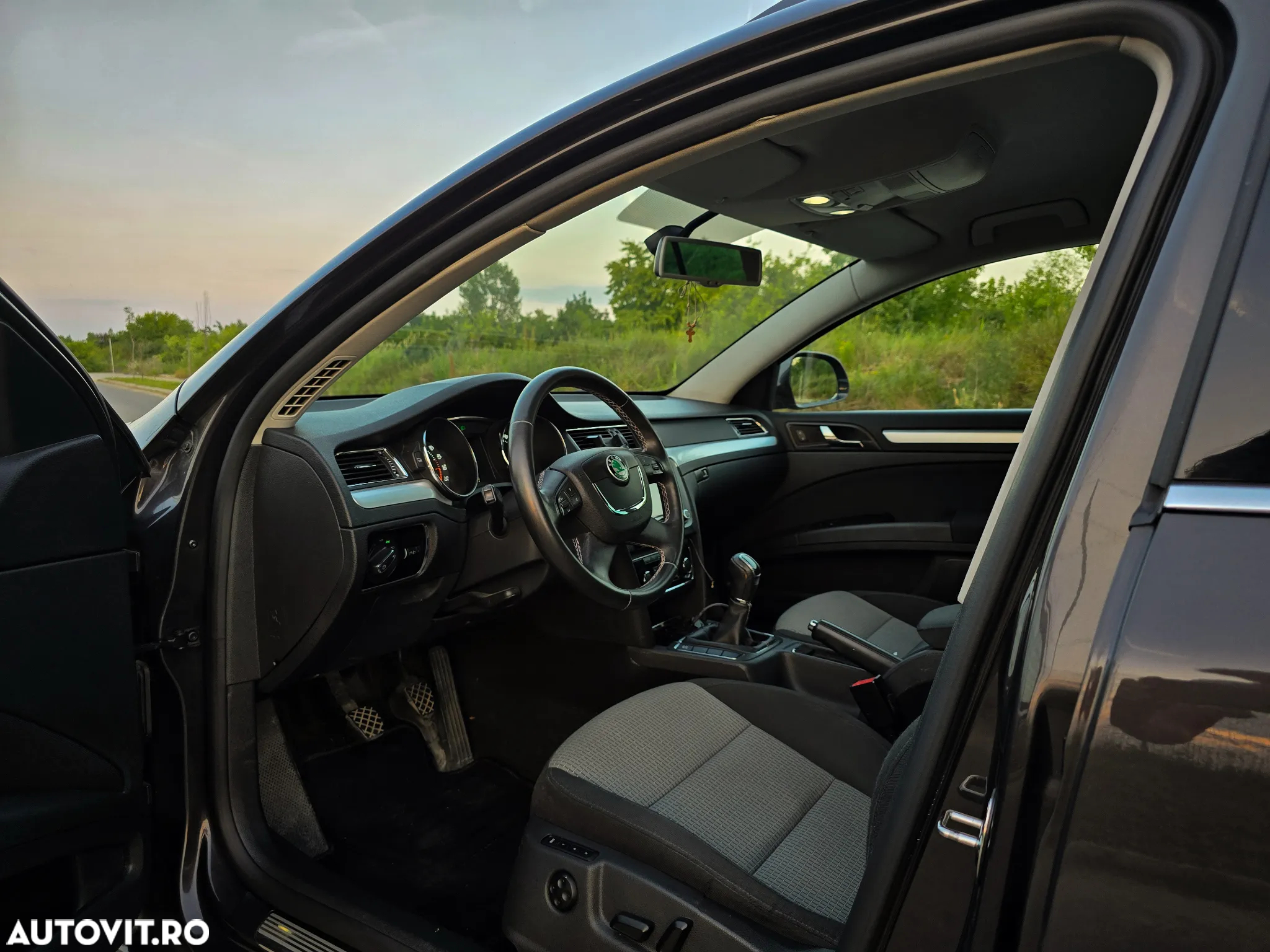Skoda Superb Combi 1.6 TDI Ambition - 9