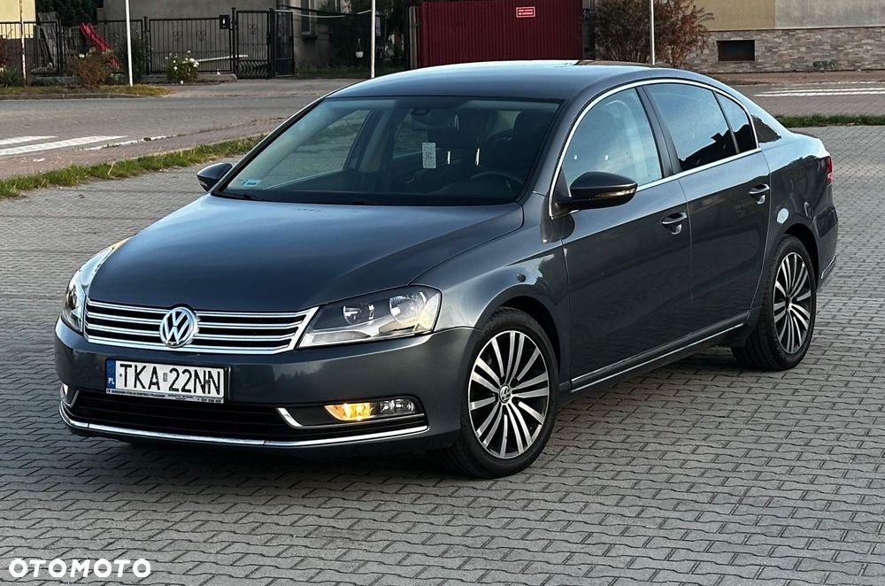 Volkswagen Passat - 14