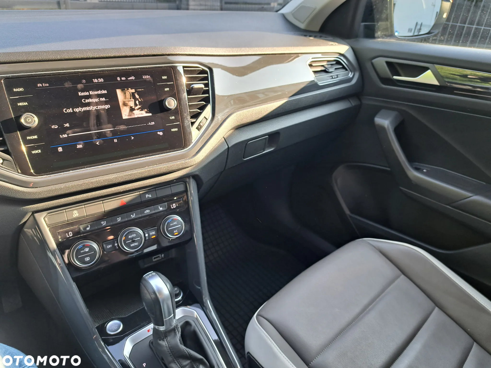 Volkswagen T-Roc 2.0 TSI 4Motion Premium DSG - 22