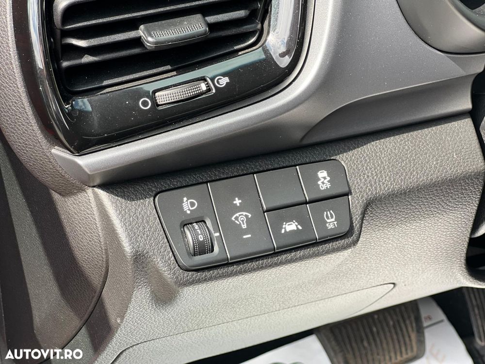 Kia Stonic - 10