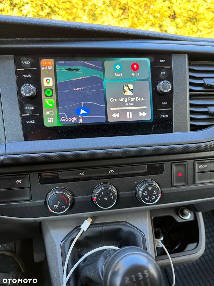 Volkswagen Transporter - 5