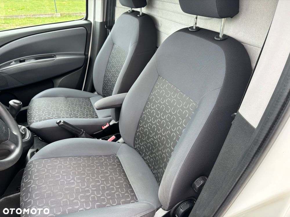 Fiat Doblo - 10
