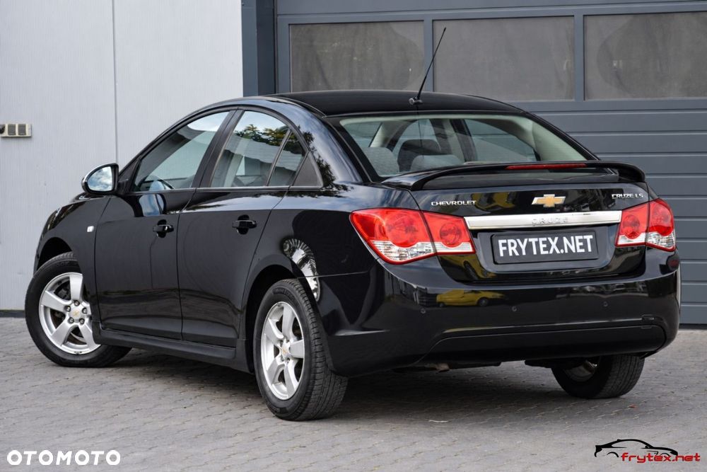 Chevrolet Cruze - 15