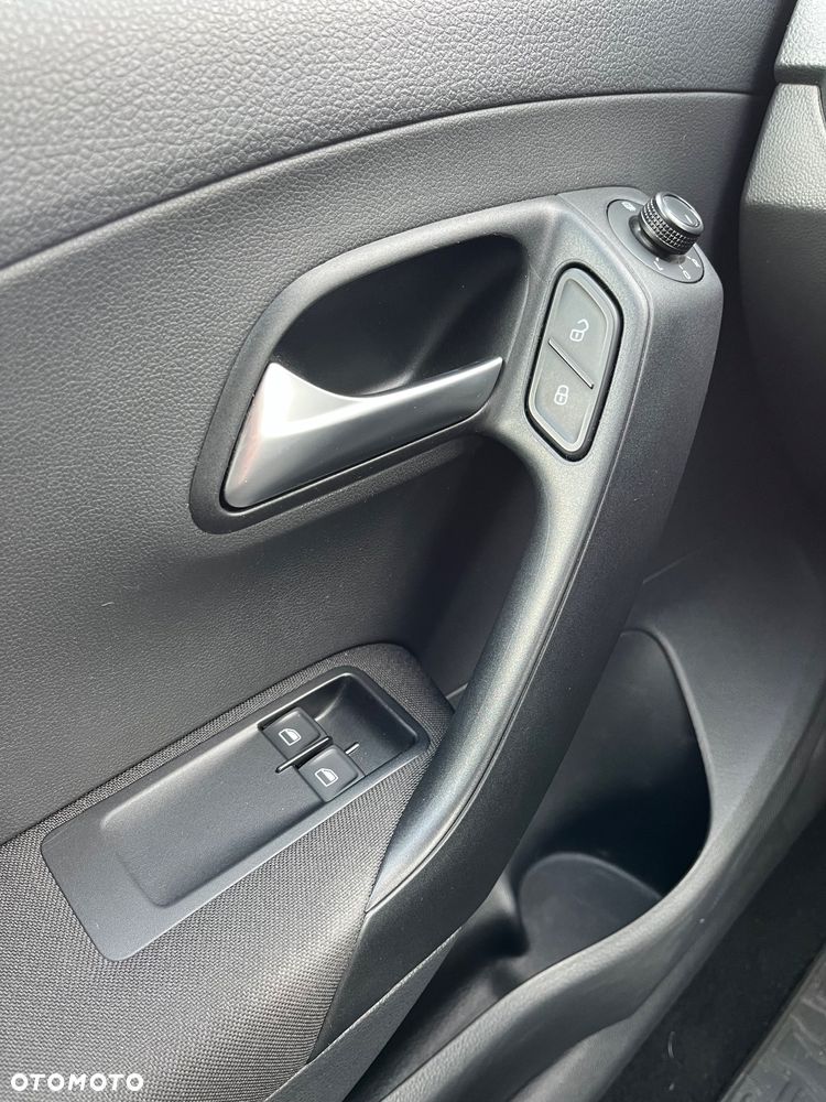 Volkswagen Polo 1.0 Trendline - 37