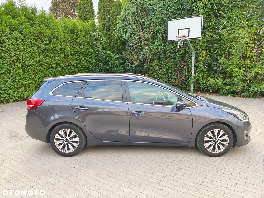 Kia Ceed 1.6 GDI Platinum Edition - 6