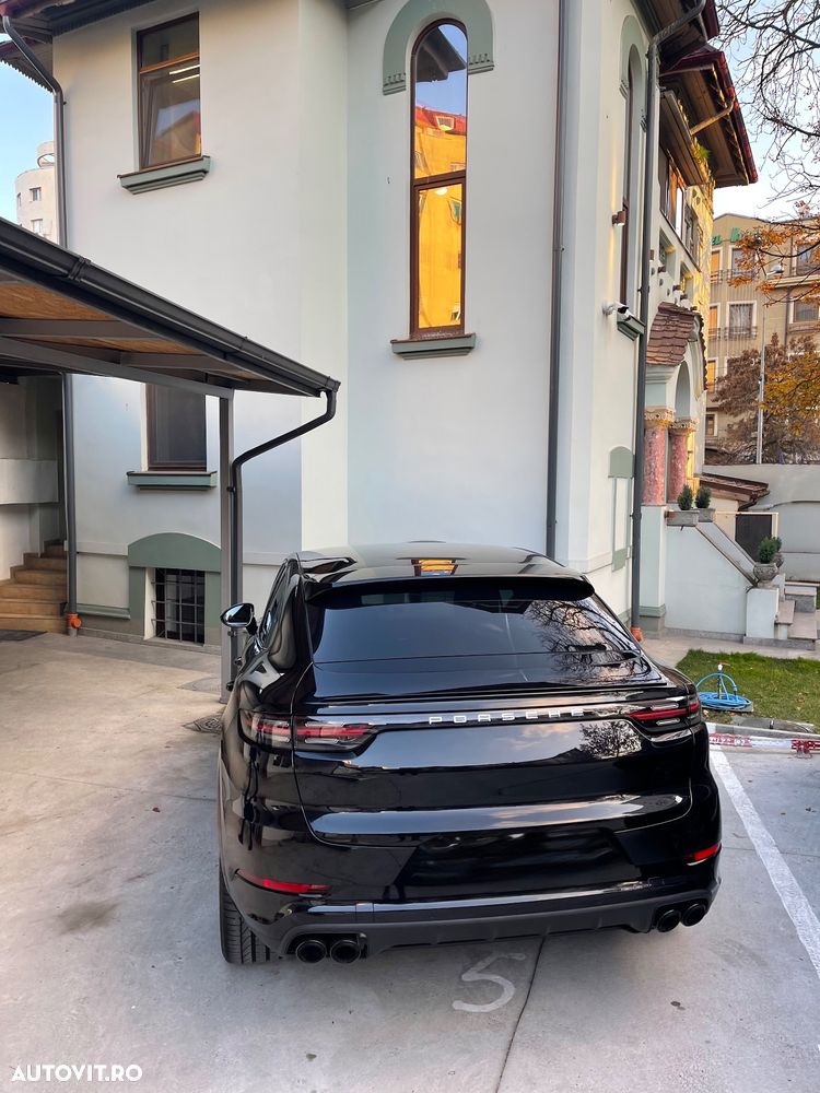 Porsche Cayenne Coupe Standard - 10