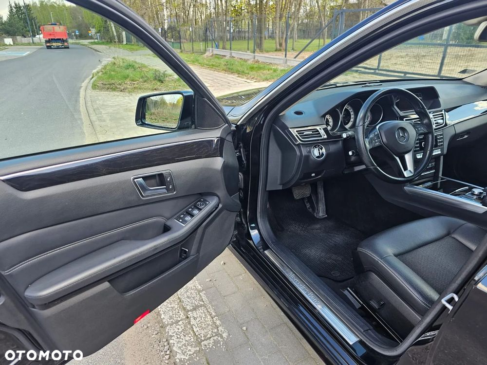 Mercedes-Benz Klasa E 220 CDI BlueEff Elegance - 17