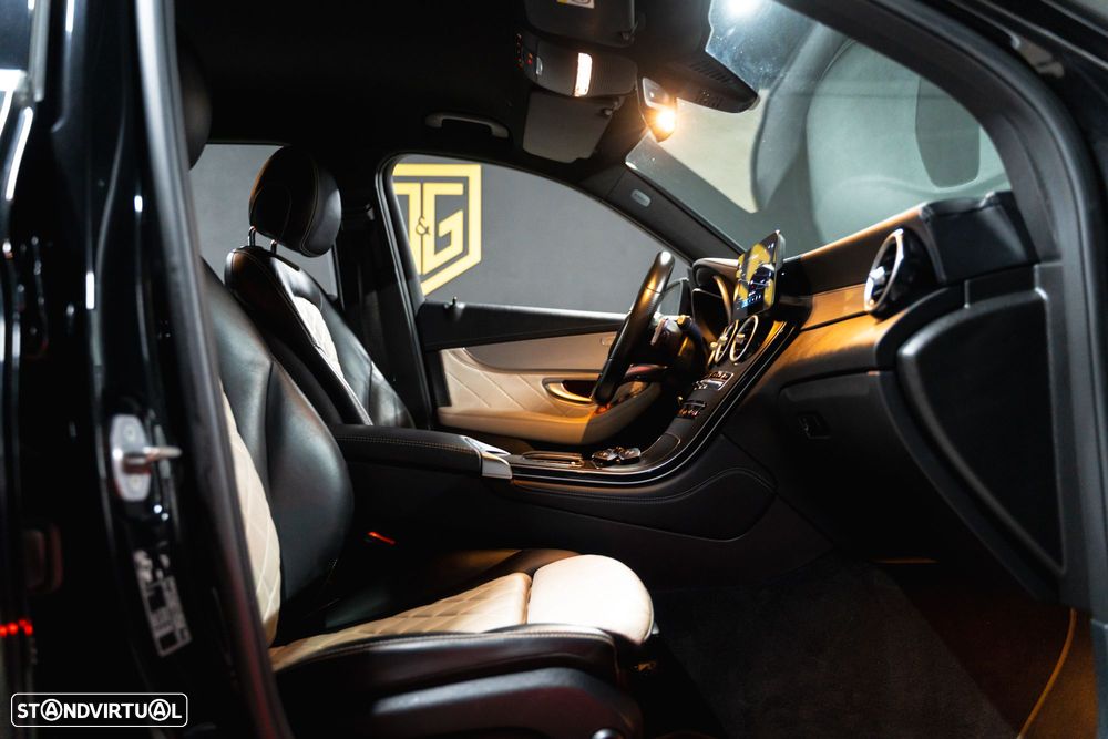 Mercedes-Benz GLC 300 de 4Matic 9G-TRONIC AMG Line - 15