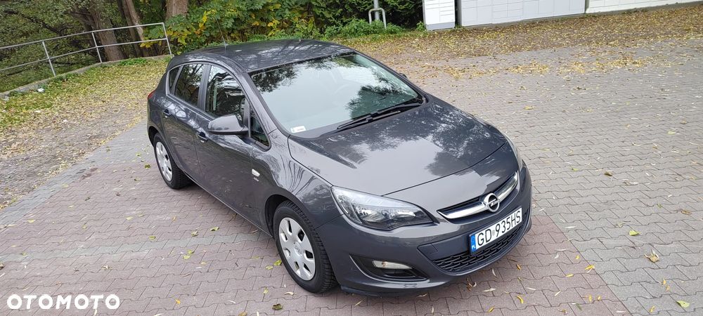 Opel Astra 2014 photo 4